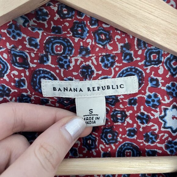 Banana Republic Red & Blue Geometric Print Button-Up Long Sleeve Shirt S cotton - Picture 3 of 9
